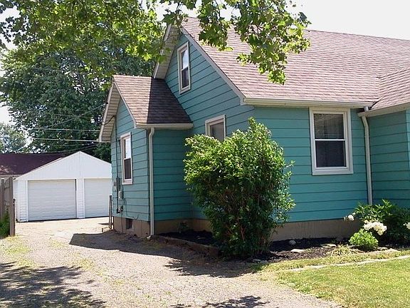 2nd image of 809 Warwick Dr