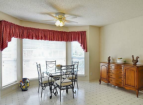 5th image of 813 Topaz Dr