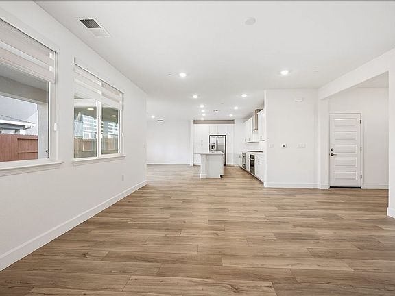 5th image of 7041 Nystrom Way