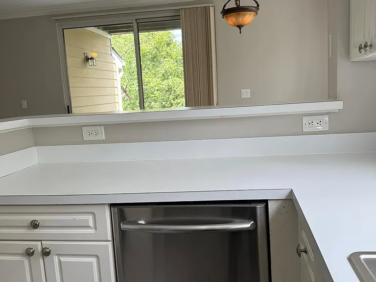 2203 Westcourt Ln #304 — Photo 30