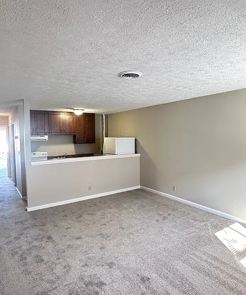 Buckingham Apartments — Photo 16