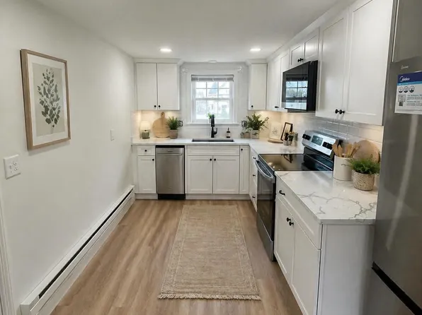 292 Smith St, North Attleboro, MA