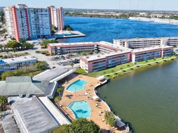 18555 NE 14th Ave APT 713, Miami, FL 33179