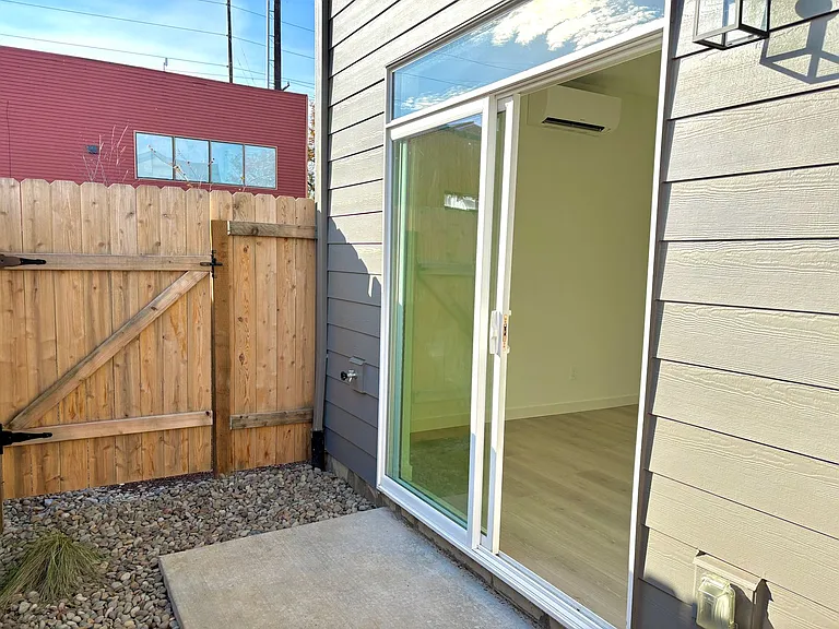 7582 N Alma Ave — Photo 22
