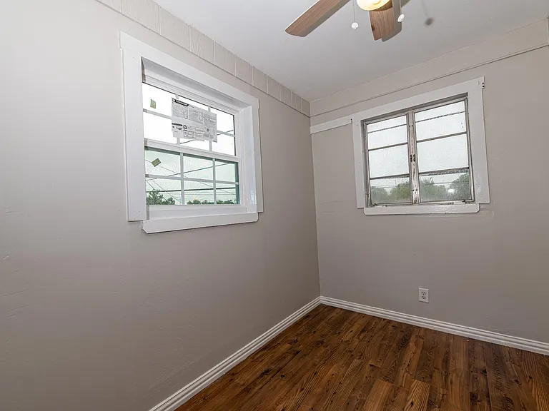 7110 McHenry St #B — Photo 6