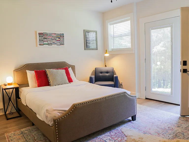 22 Penrith Dr — Photo 36