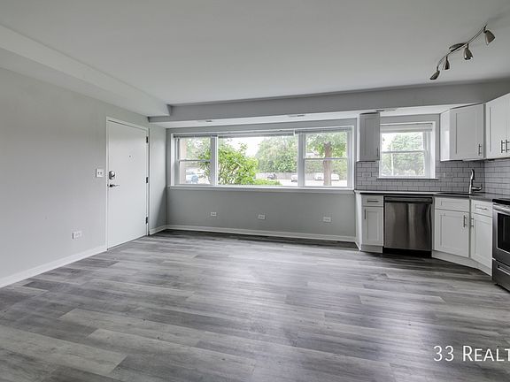3rd image of 551 W Euclid Ave APT 201