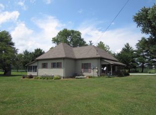 15463 Flat Branch Rd, Lawrenceville, IL 62439