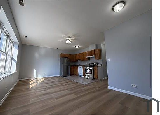3rd image of 723 S Campbell Ave #2