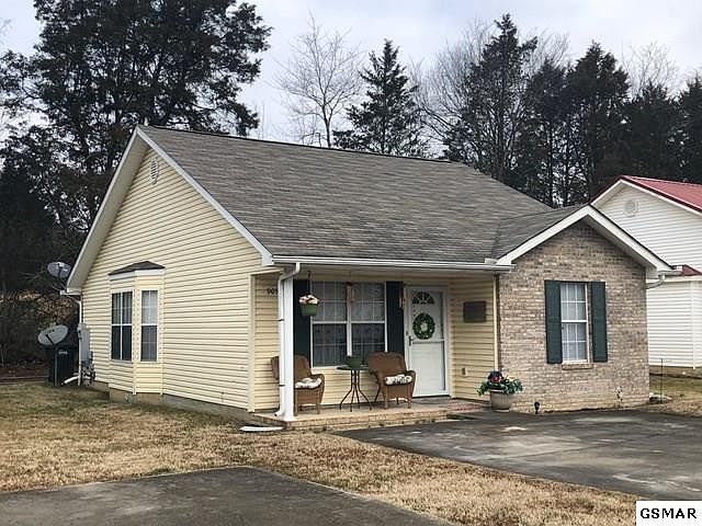 2nd image of 905 Middlebrook Ct #2