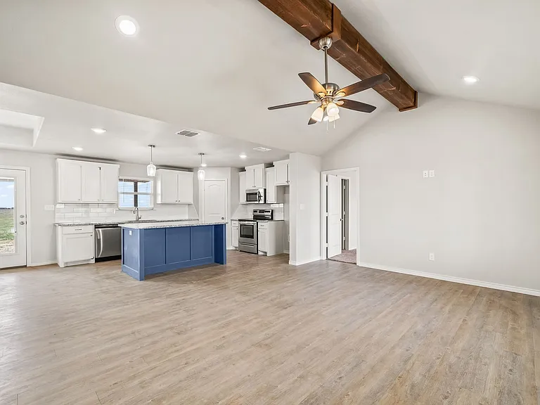 8807 N County Road 3200 — Photo 10