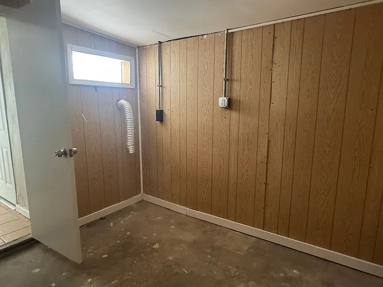 9744 Lanier Dr — Photo 10