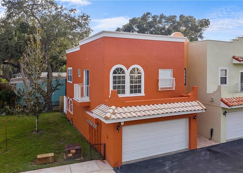1st image of 557 Lusara Ct #1