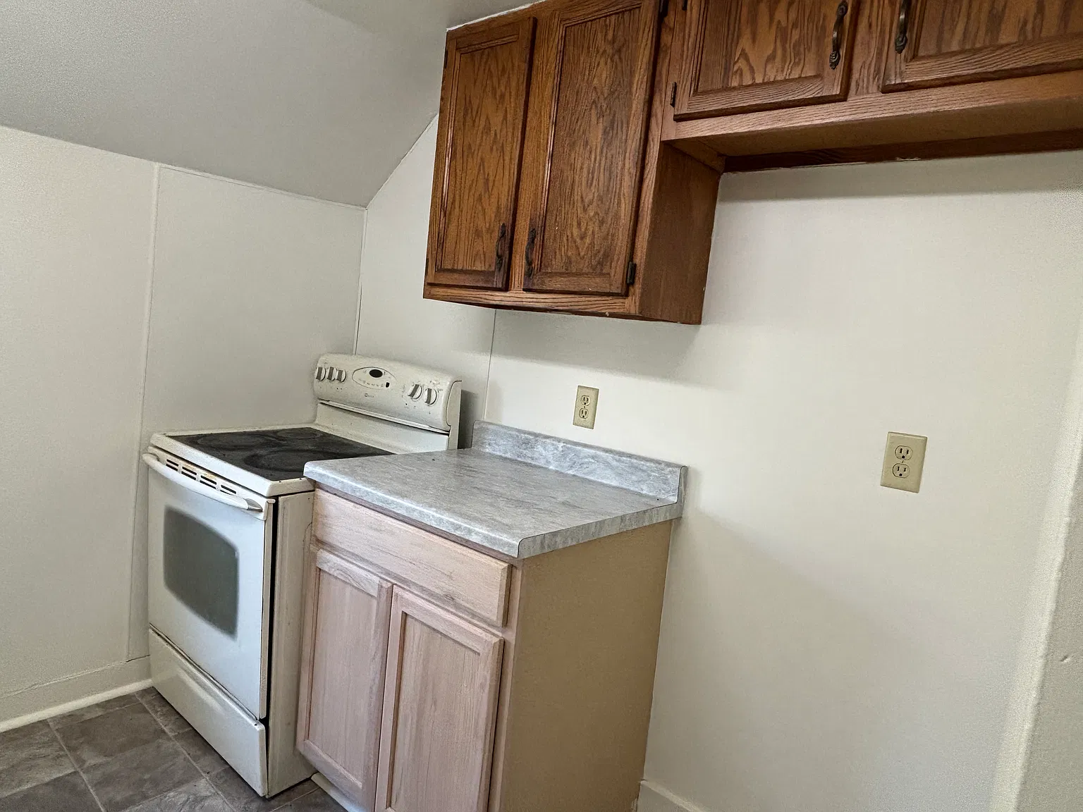 3 bed, 964 sqft, $1,400 — Photo 3