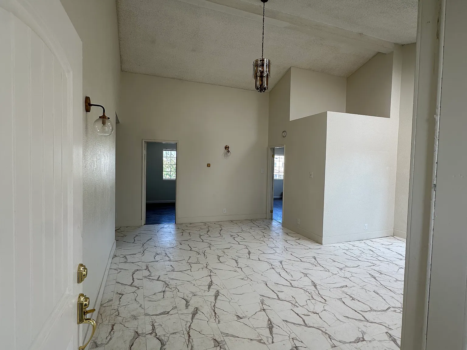 3 bed, 1150 sqft, $3,000 — Photo 1