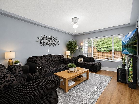 5th image of 3075 Trethewey St #20