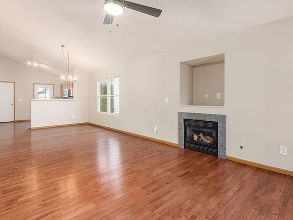 5th image of 8307 Tegmen St