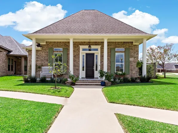 7738 Pond Cir, Beaumont, TX 77707