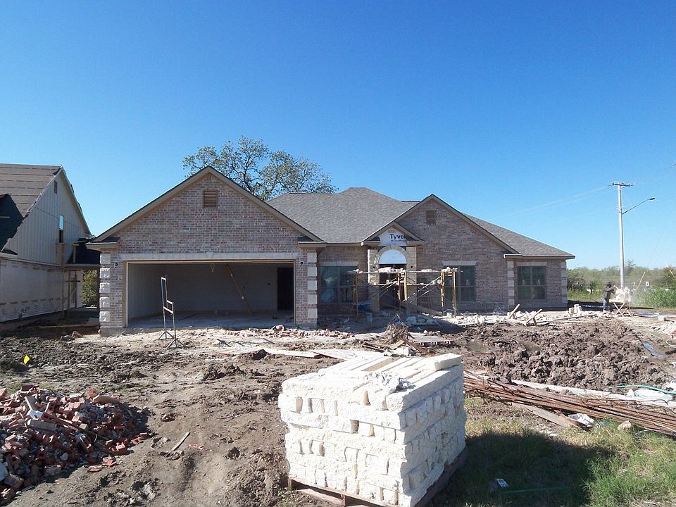 1st image of 1718 Creekside Cir