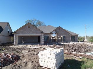 1718 Creekside Cir, College Station, TX 77845