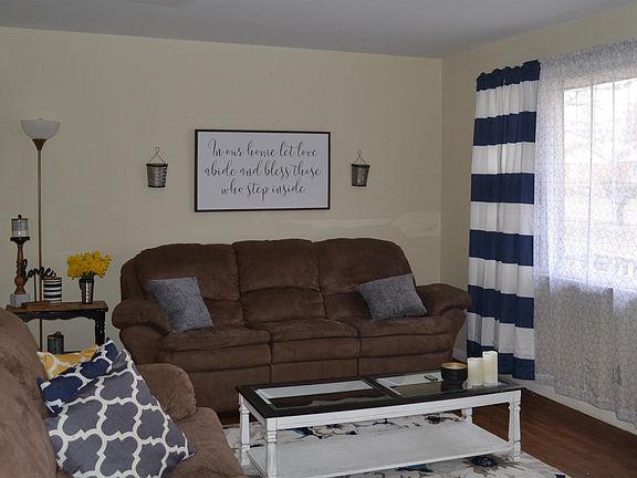 5th image of 519 Carman Ave