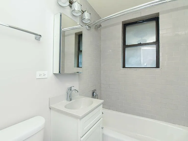 817 W Lakeside Pl #506 — Photo 7