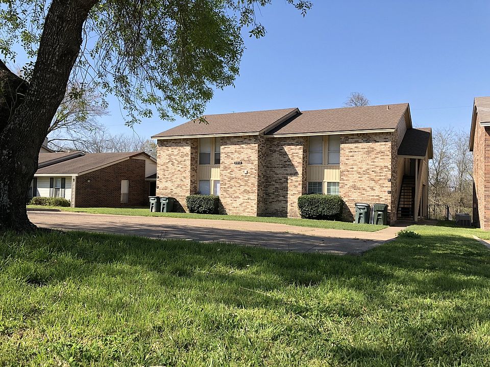 1st image of 2613 Pecan Knoll Dr #C