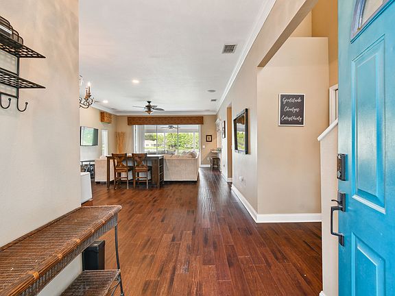 5th image of 17737 Esprit Dr
