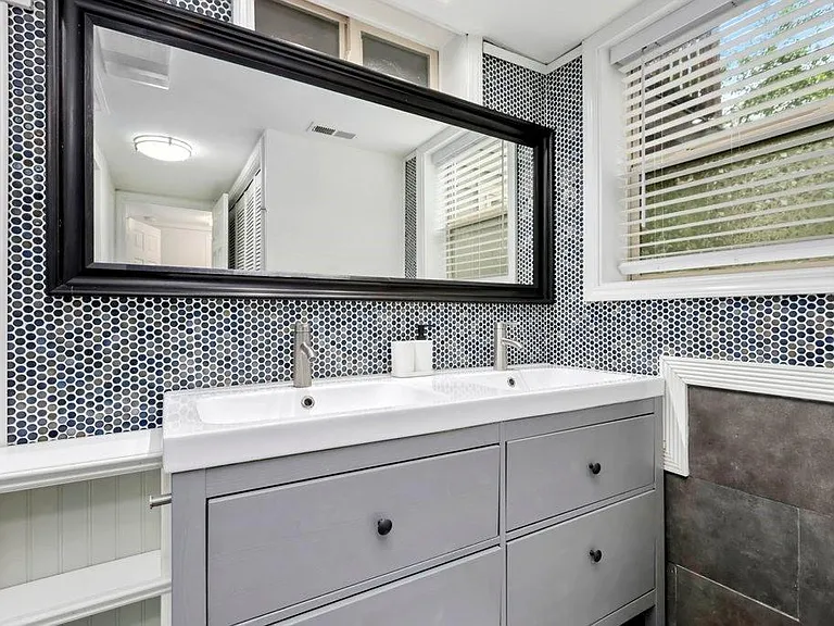 677 Holmes St NW — Photo 12