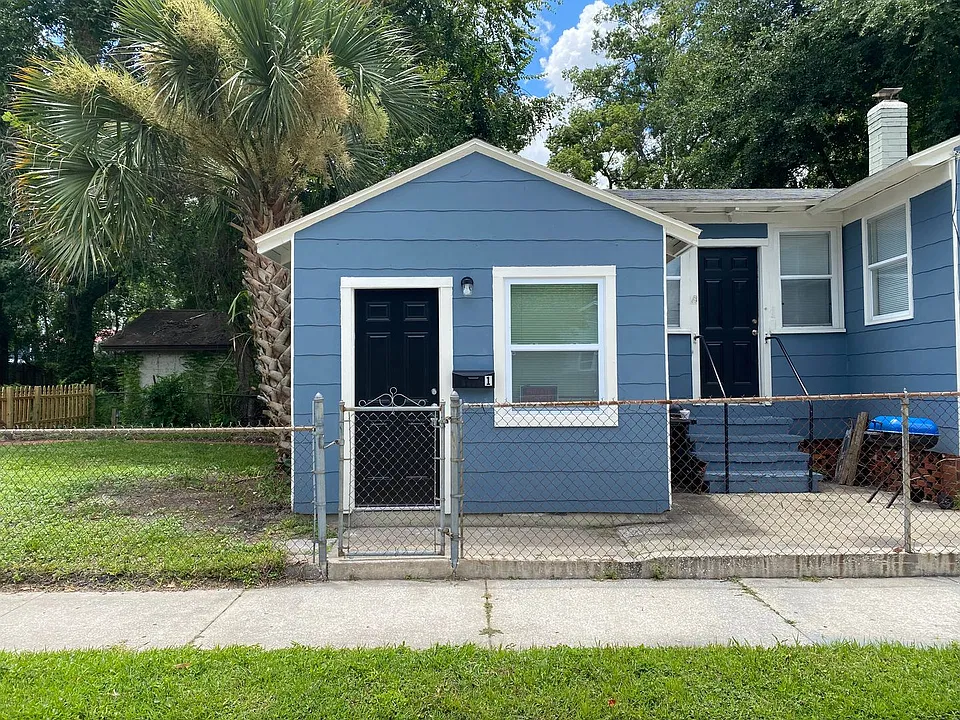 Colonial Avenue 5002