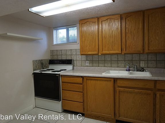 2nd image of 758 E 4125 S #Basement