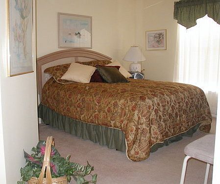 5th image of 140 Reserve 200 Cir