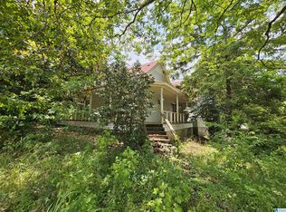 151 Dowdle St, Millport, AL 35576