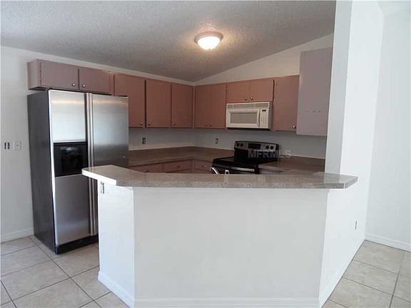 3rd image of 9405 Rosebury Ct