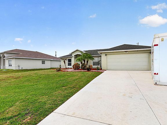 5th image of 324 SW Kestor Drive