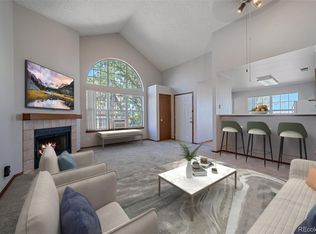 5704 W Asbury Pl APT 301, Lakewood, CO 80227