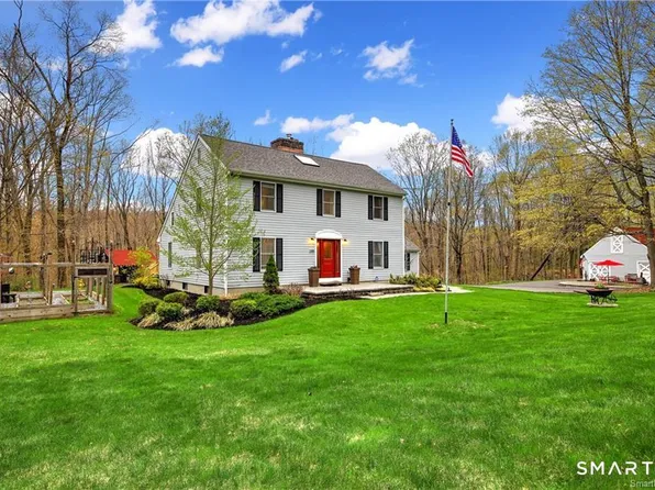 285 Wooding Hill Road, Bethany, CT 06524