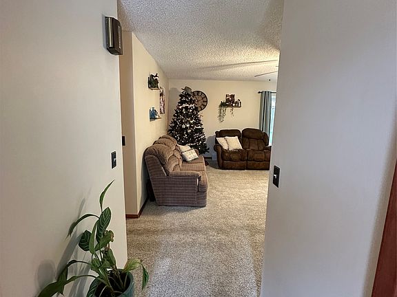 2nd image of 2715 Academy Ave