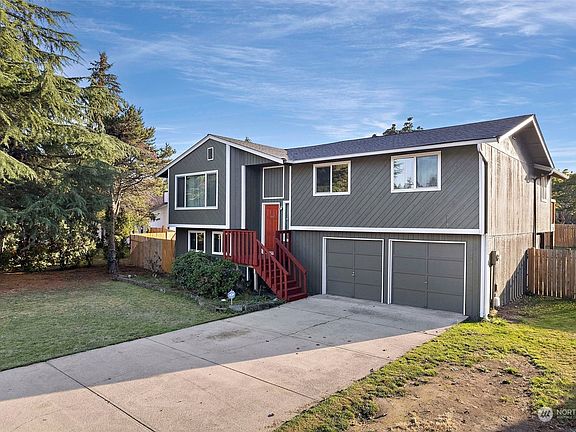 2nd image of 1922 162nd Street E