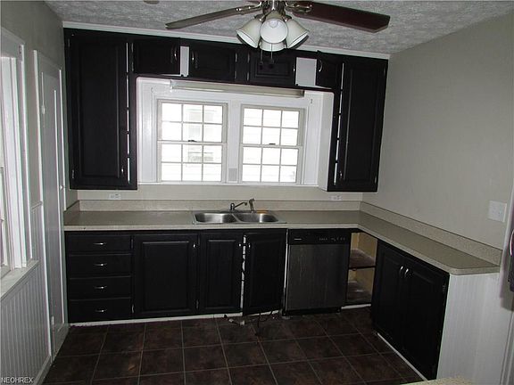 2nd image of 686 McKinley Ave
