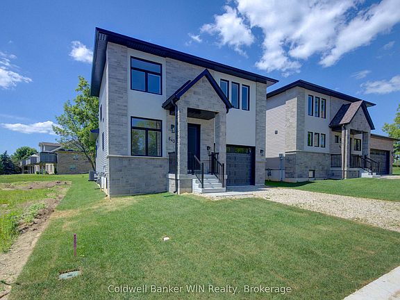 2nd image of 643 Martin St