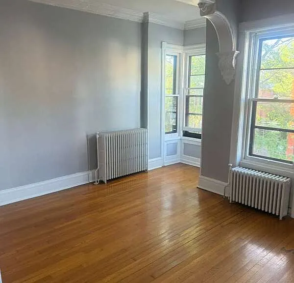 240 Elm St #2 — Photo 2