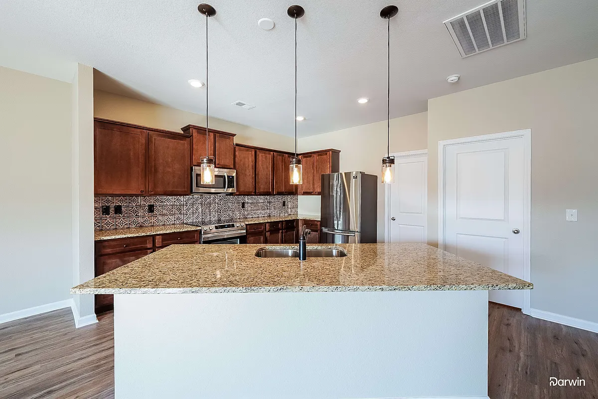 Building Photo - 360 Farmhouse Ln