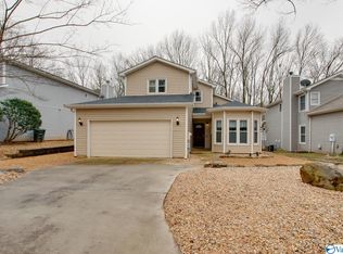 506 Carrsbrook Rd SE, Huntsville, AL 35803