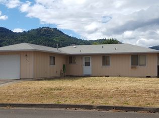 109 Donald Ter, Myrtle Creek, OR 97457