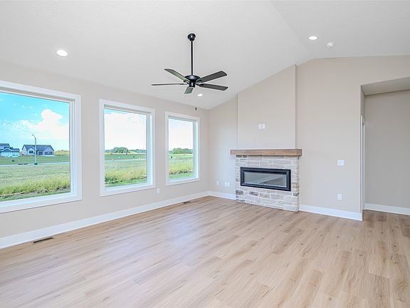 2nd image of 4716 178th St