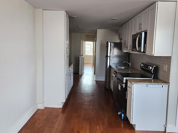 2nd image of 1815 S 18th St Floor 3