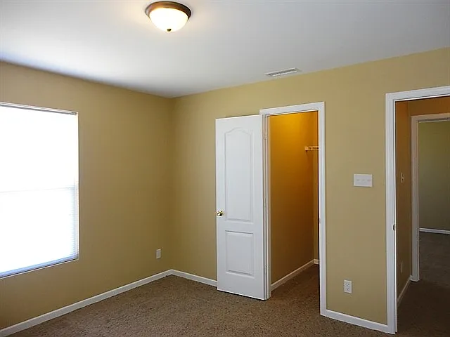 3126 Hurst St — Photo 11