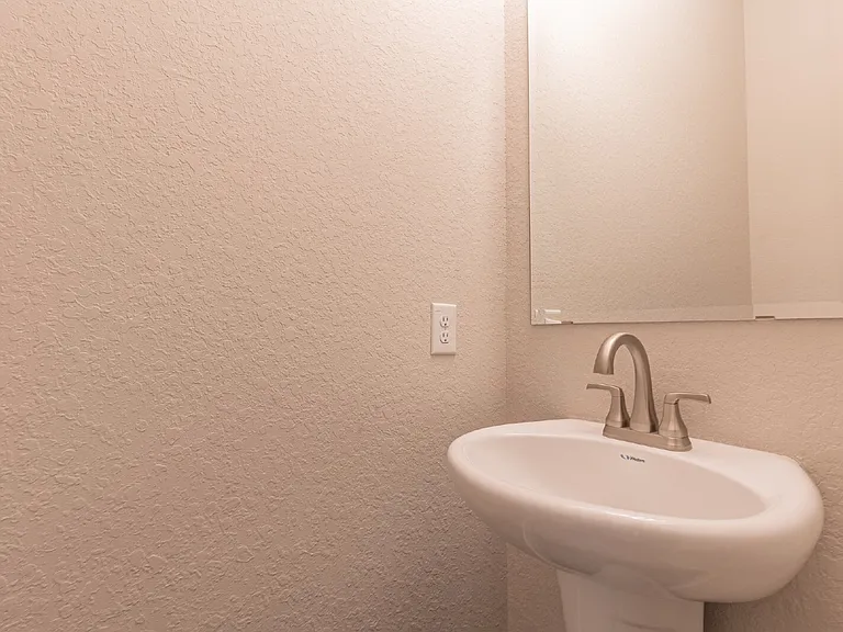 17410 Moscato — Photo 35