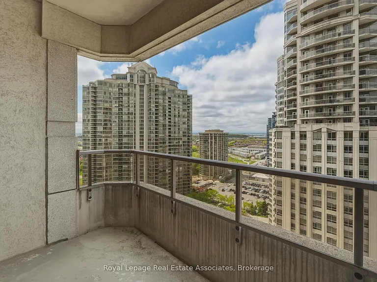 25 Kingsbridge Garden Cir #2424 — Photo 28